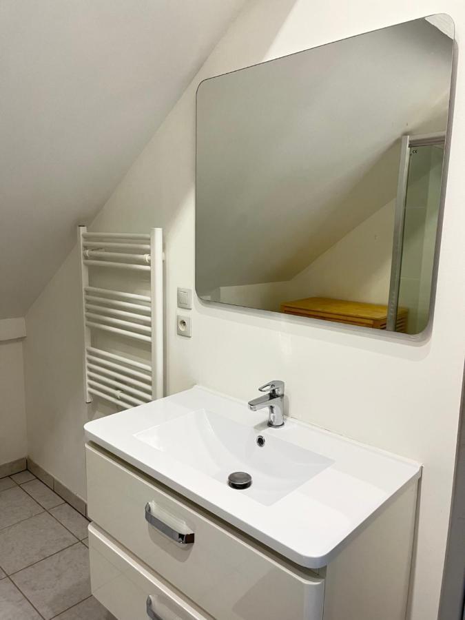 Ecu : Superbe Appartement Avec Exterieur Reims Exterior foto